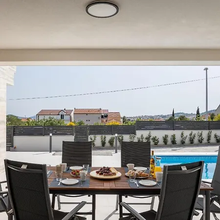 Ferienhaus Mit Privatpool Fur 8 Personen Ca 160 Qm In Vodice-srima, Dalmatien Norddalmatien Holiday home Vodice