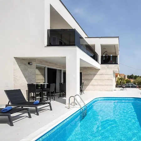 Holiday home Ferienhaus Mit Privatpool Fur 8 Personen Ca 160 Qm In Vodice-srima, Dalmatien Norddalmatien *